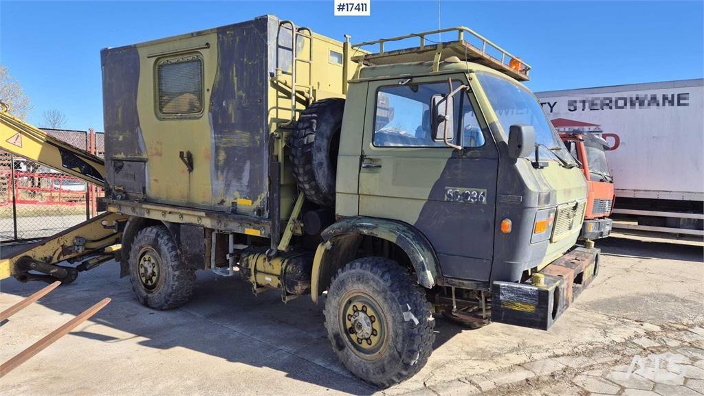 MAN 8.136 탑차 트럭