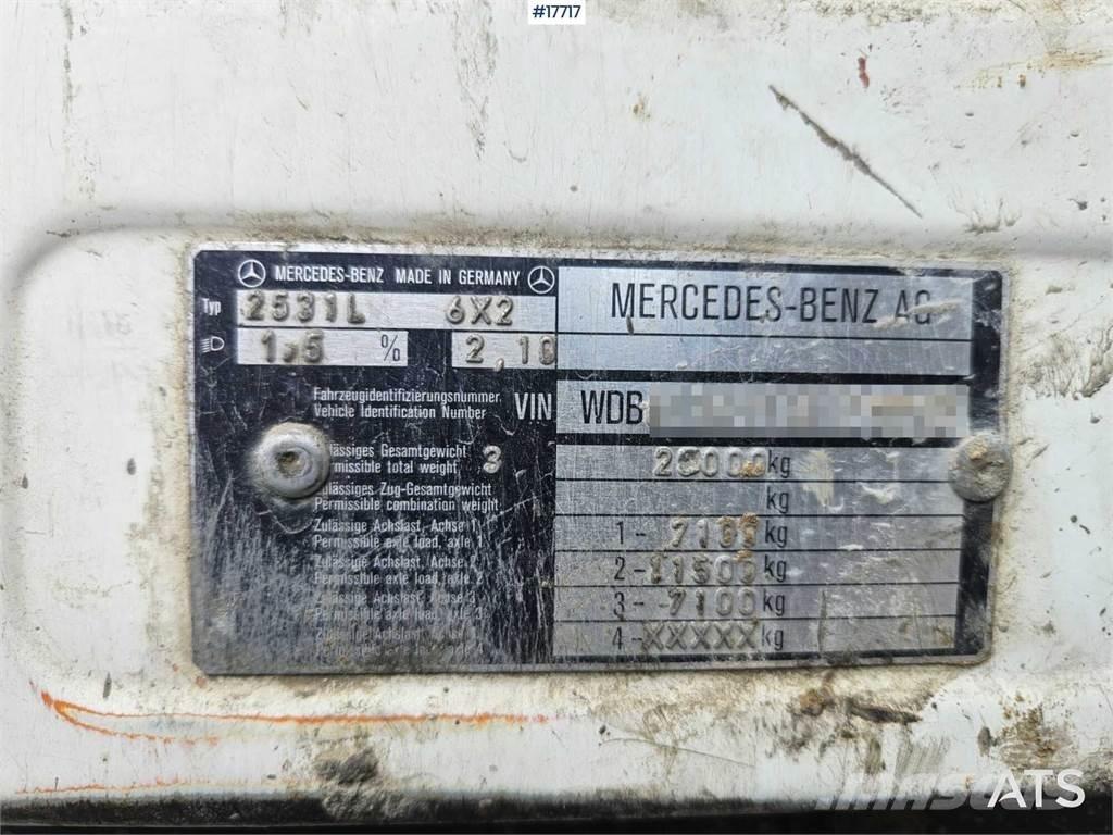 Mercedes-Benz 3734 콘크리트/몰타르 믹서