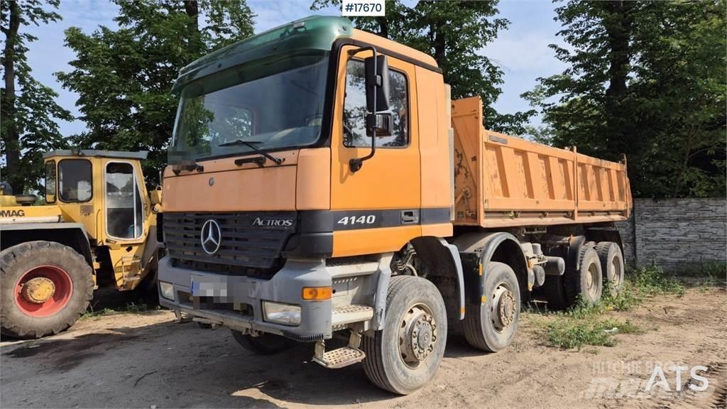 Mercedes-Benz 4140 덤프 트럭