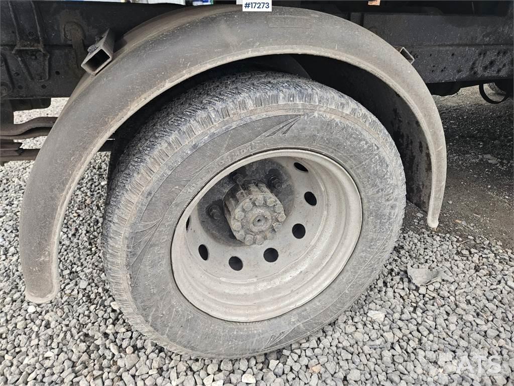Nissan Cabstar 덤프 트럭