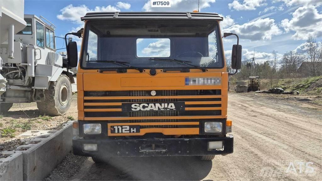 Scania P112 덤프 트럭