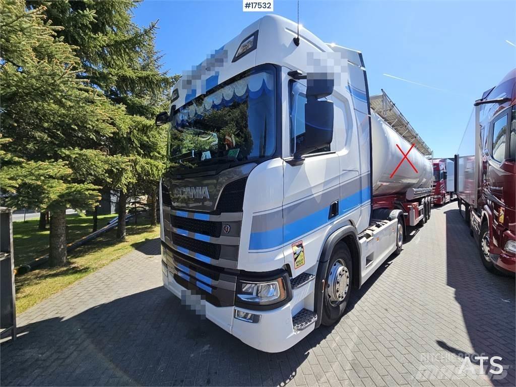 Scania R450 트랙터 유닛