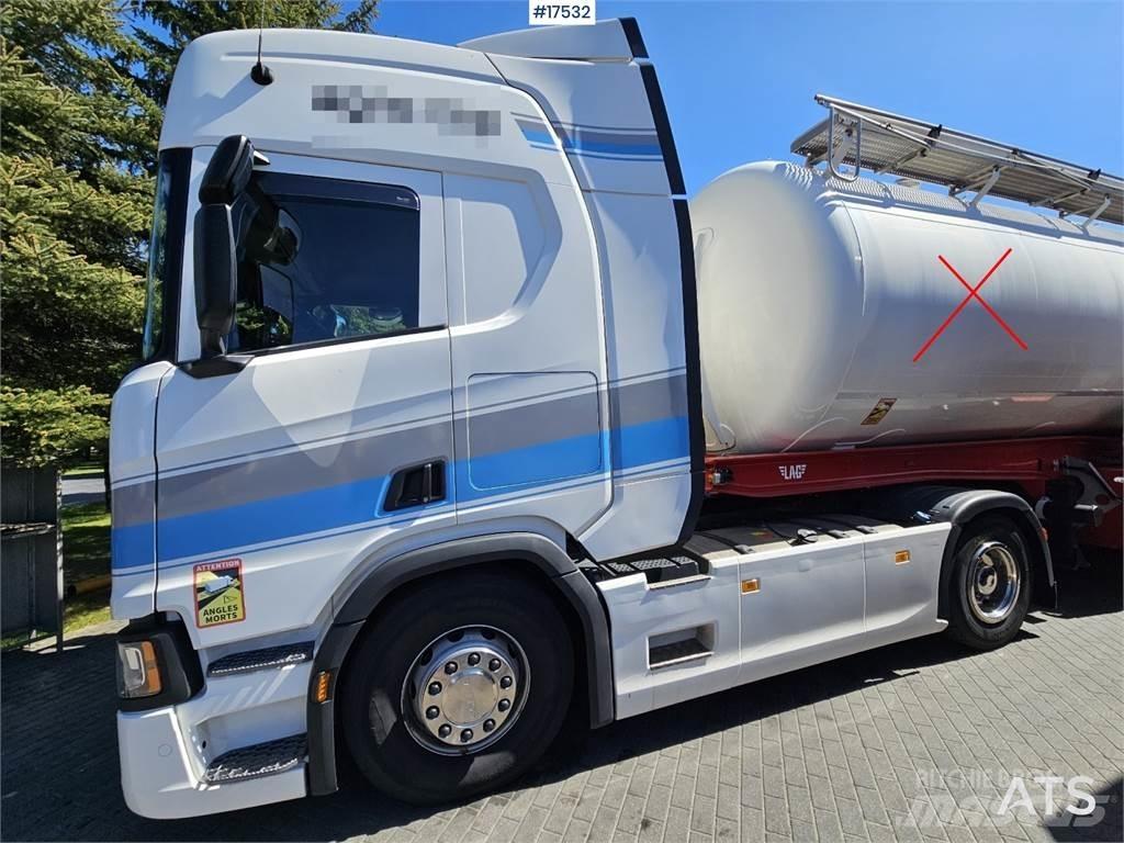 Scania R450 트랙터 유닛