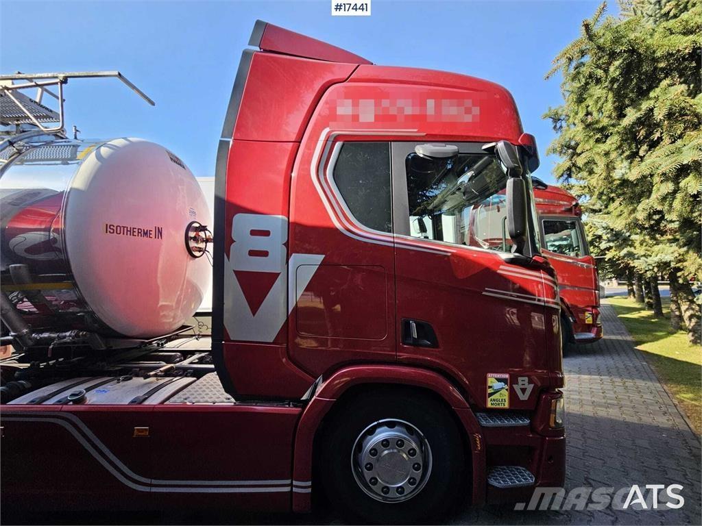 Scania R530 V8 트랙터 유닛