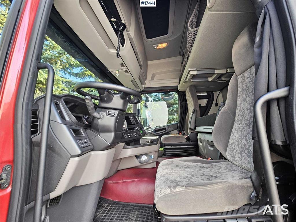 Scania R530 V8 트랙터 유닛