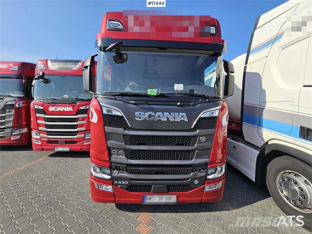 Scania R530 V8 트랙터 유닛