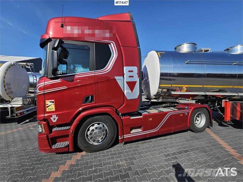 Scania R530 V8 트랙터 유닛