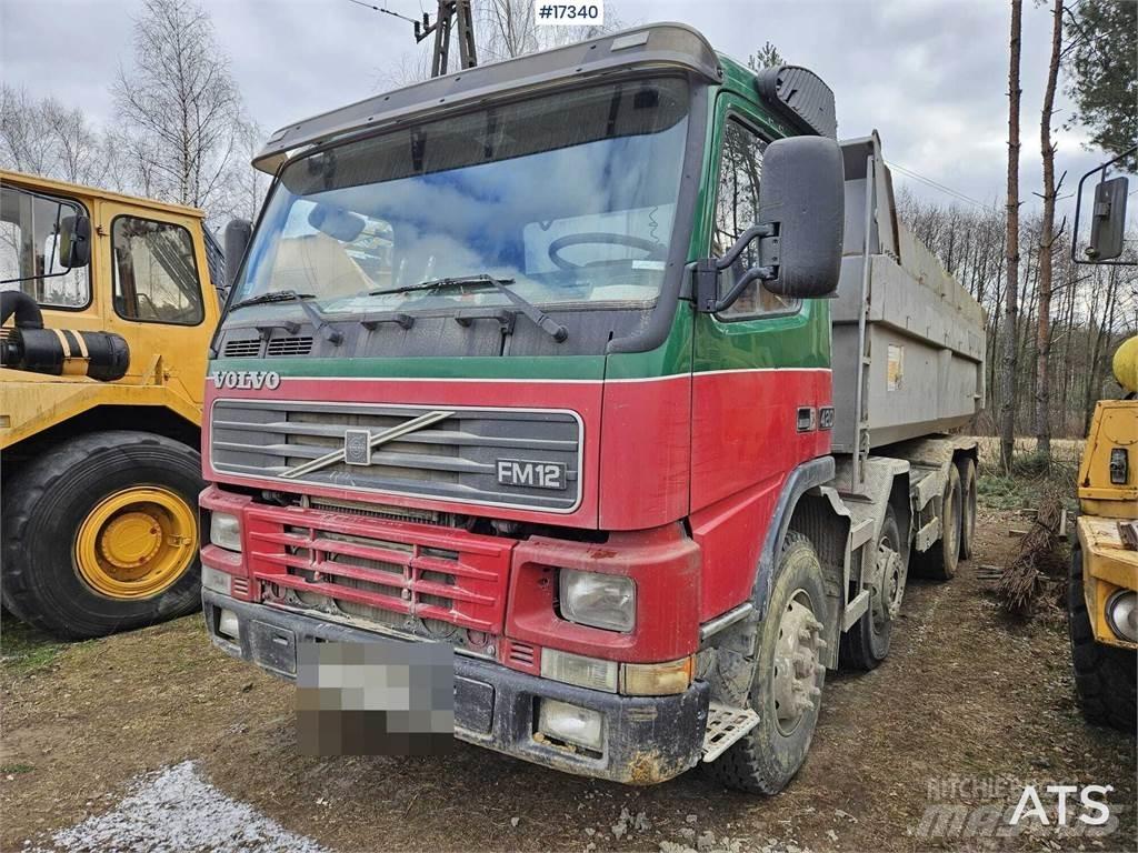 Volvo 420 8x4 덤프 트럭