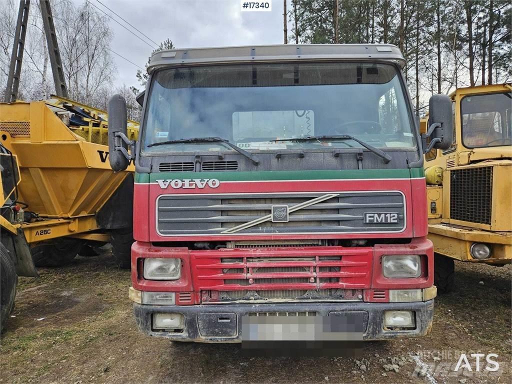 Volvo 420 8x4 덤프 트럭