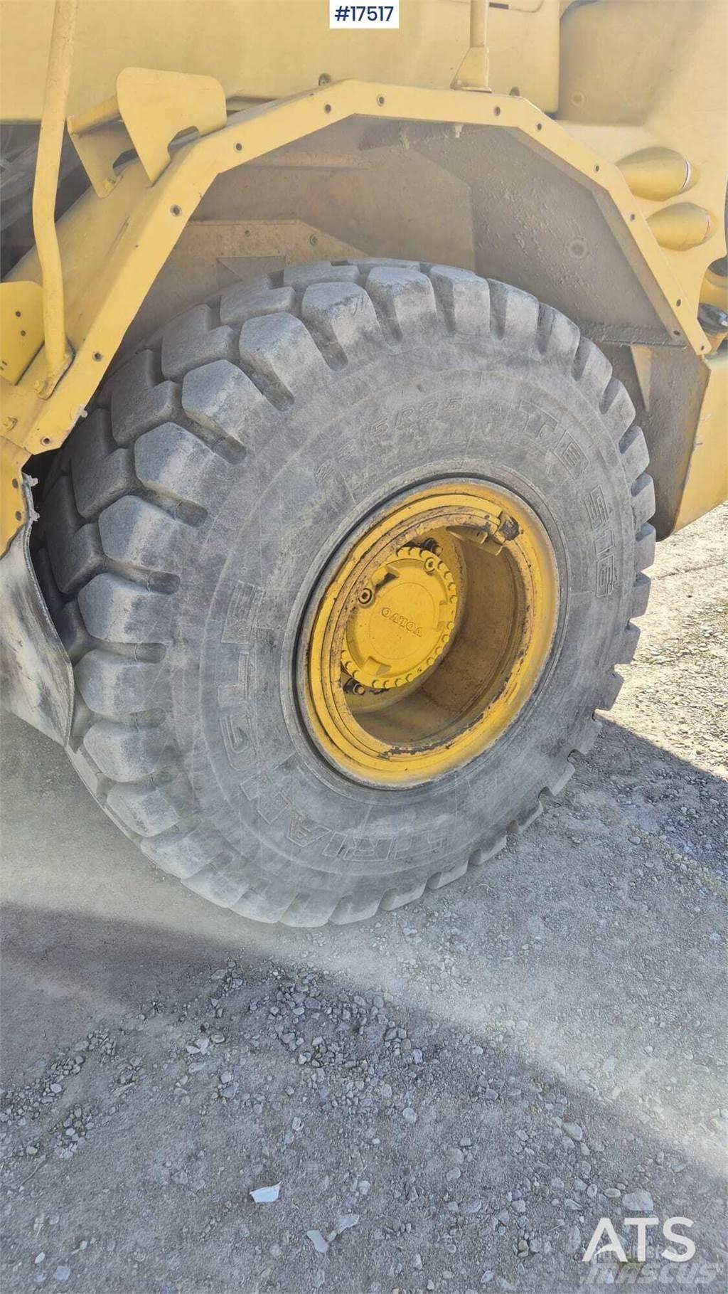 Volvo A25D 연결식 홀러