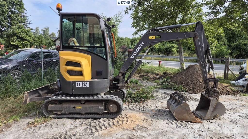 Volvo ECR25D 소형 굴삭기 7톤 미만