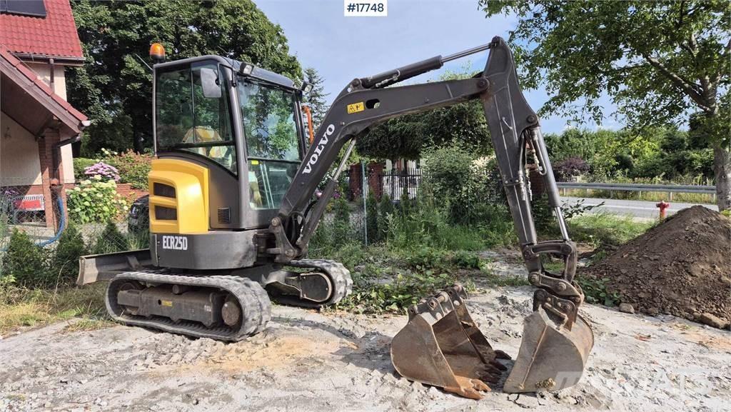 Volvo ECR25D 소형 굴삭기 7톤 미만