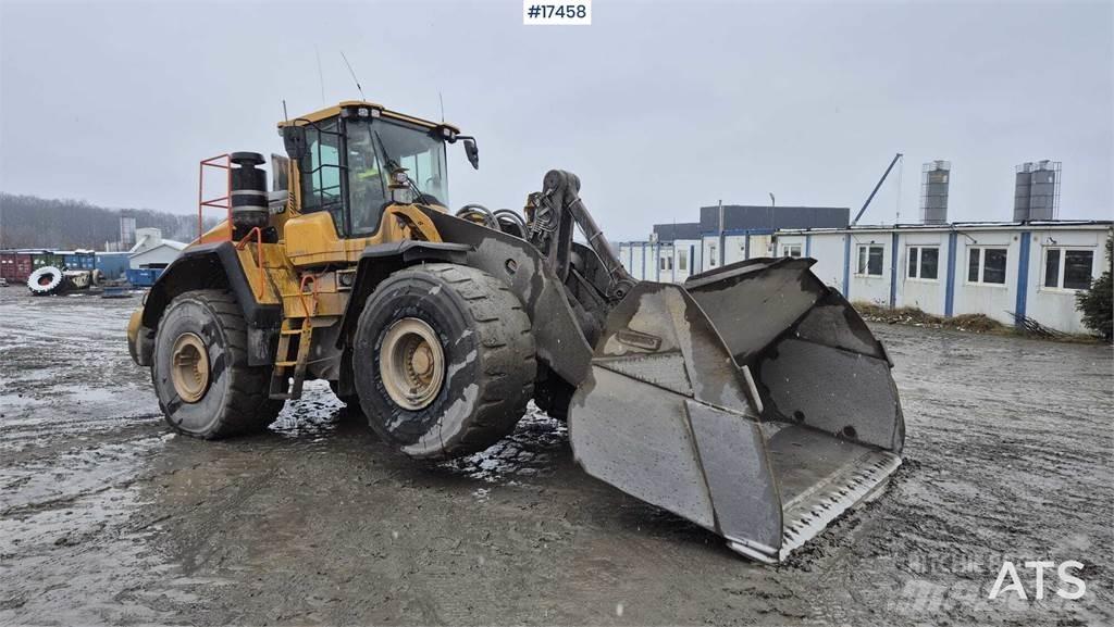 Volvo L220H  휠로우더