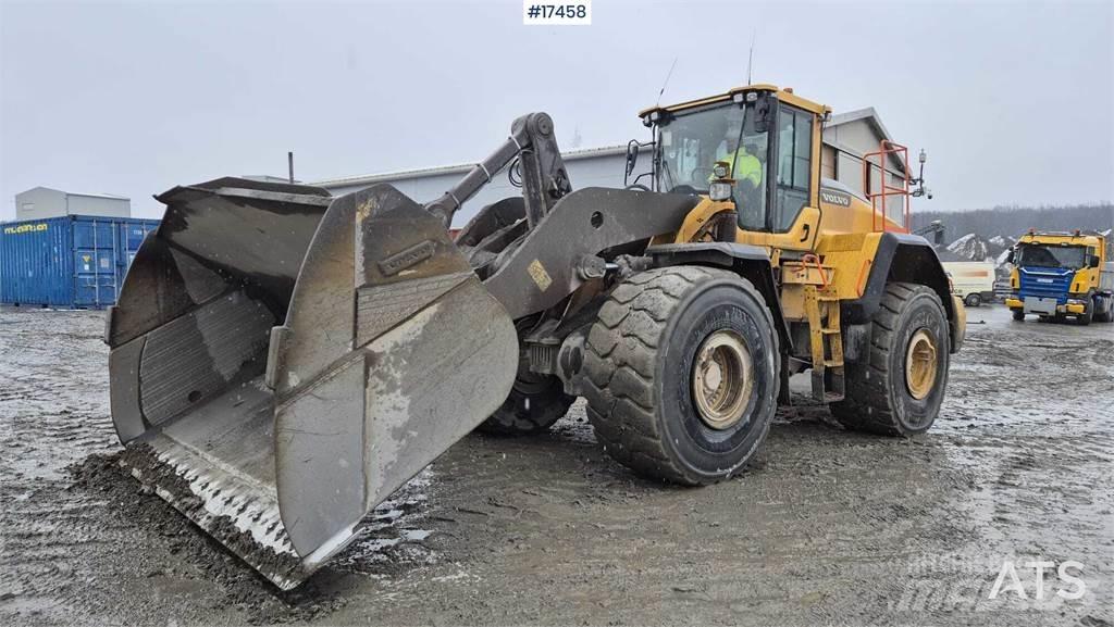 Volvo L220H  휠로우더