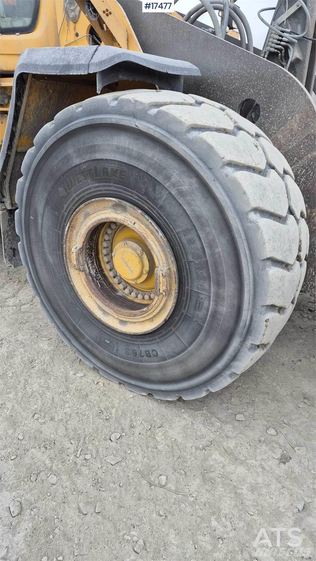 Volvo L220H  휠로우더
