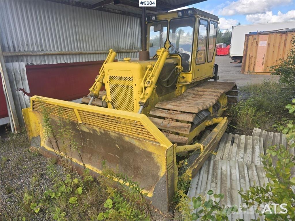 CAT D4D LGP 크롤러 도저