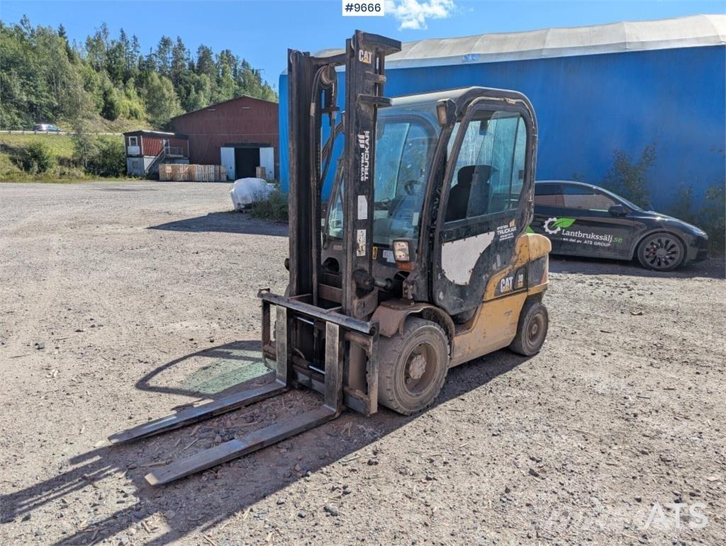 CAT DP30N 디젤 지게차