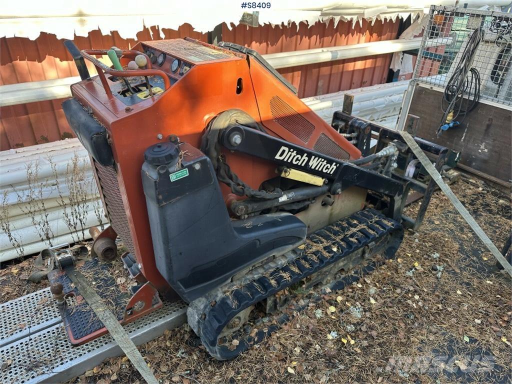 Ditch Witch SK650  스키드로더