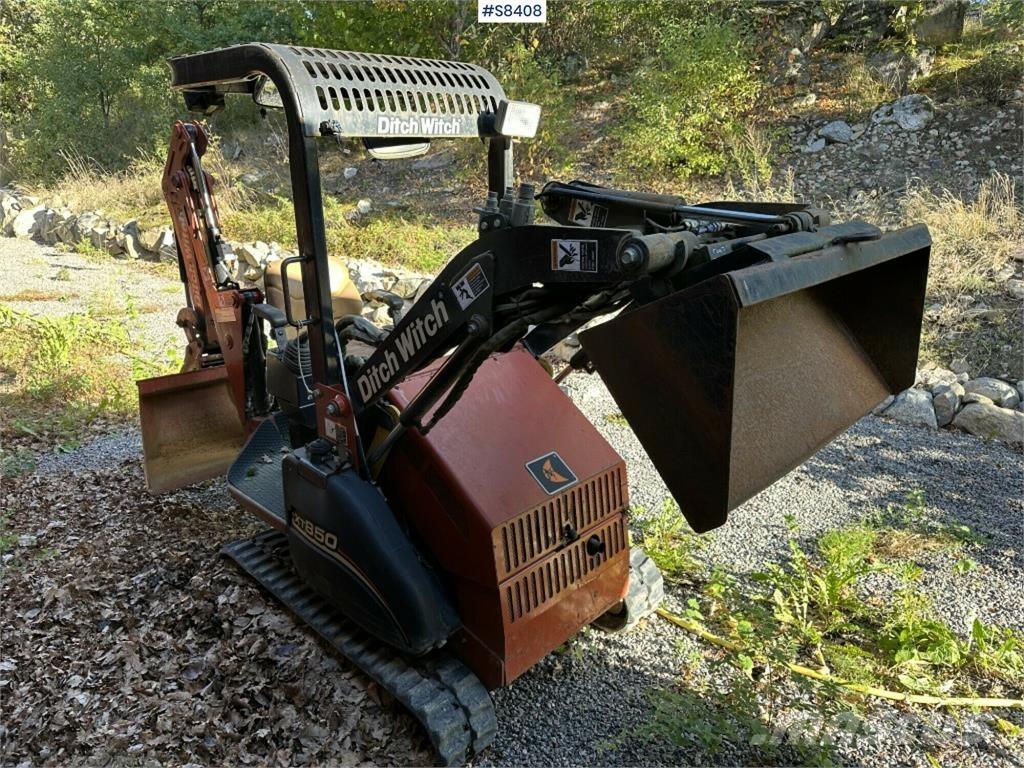 Ditch Witch XT850  스키드로더