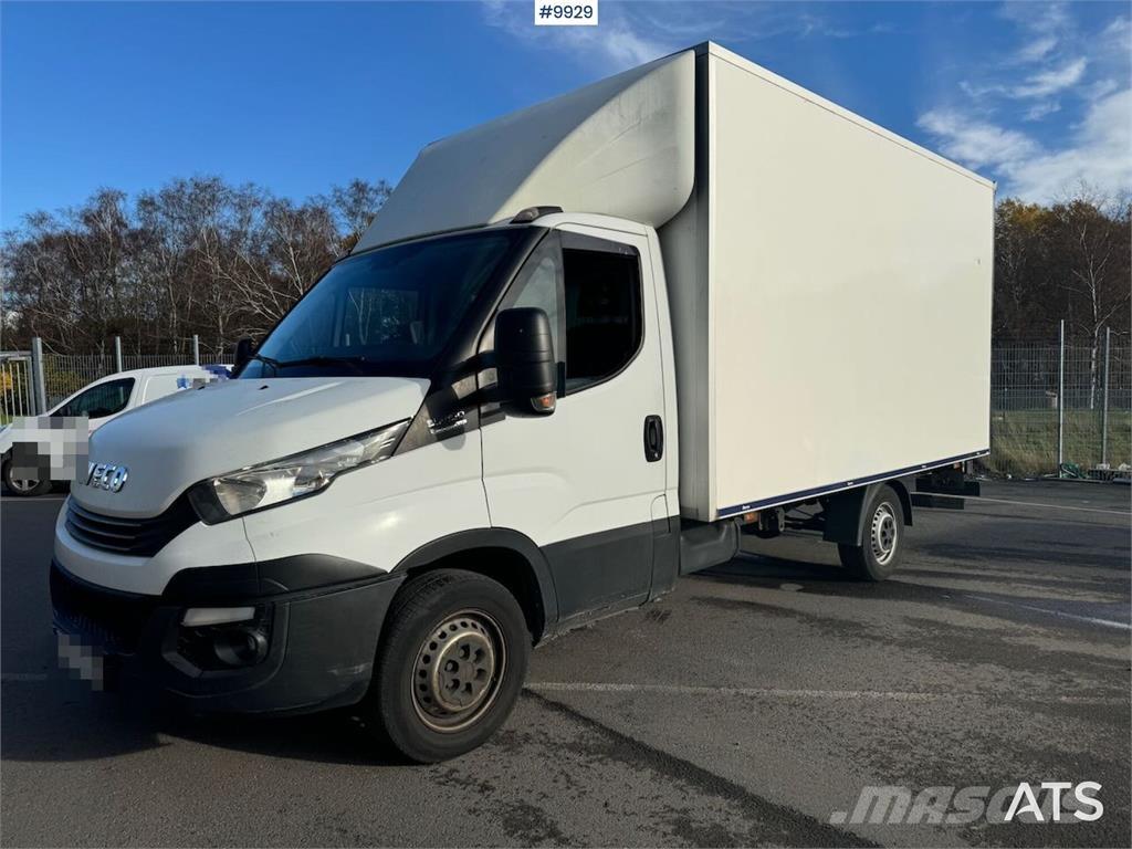 Iveco Daily 패널 화물차