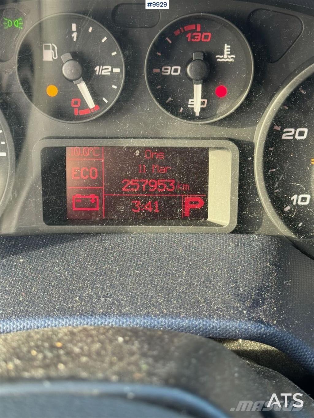 Iveco Daily 패널 화물차