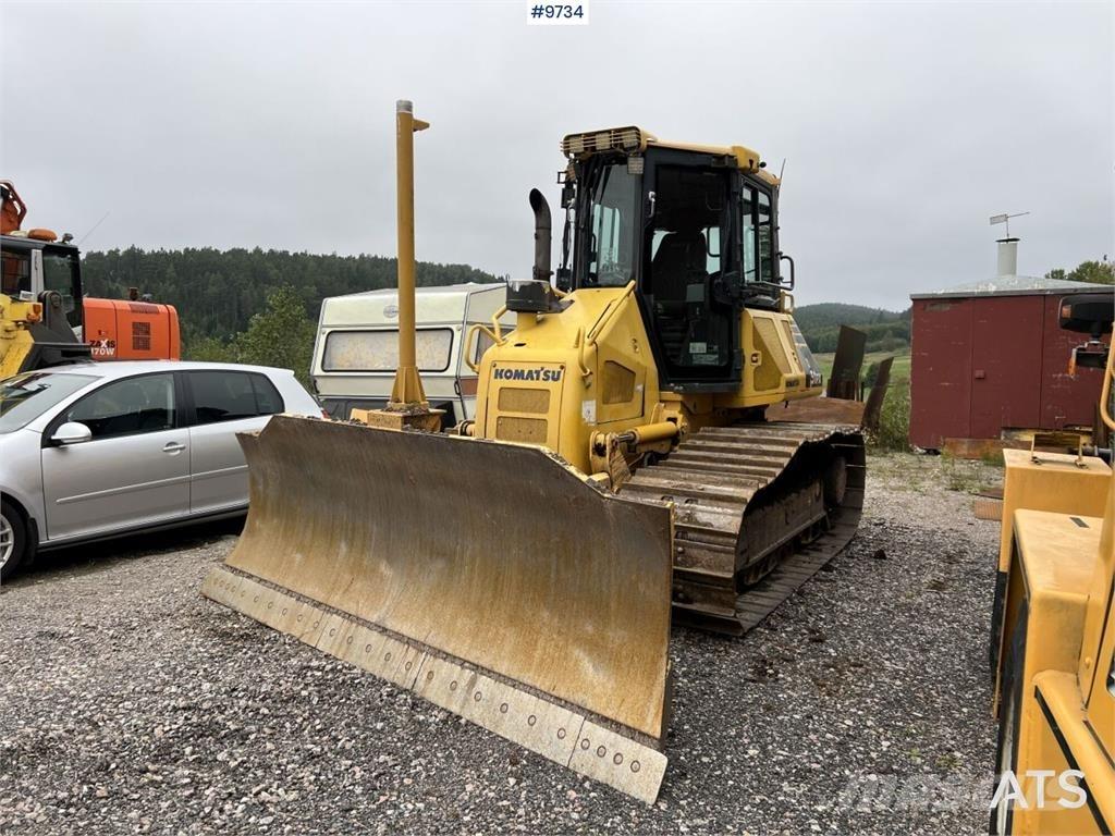 Komatsu D51PX-22 크롤러 도저