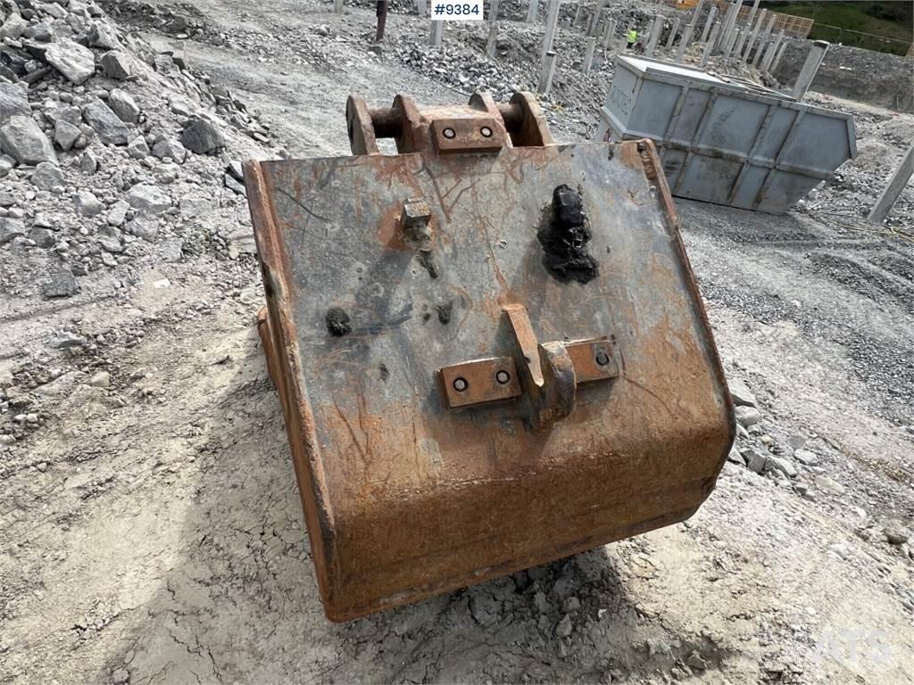 Komatsu PC210LC-8 대형 굴삭기 29톤 이상