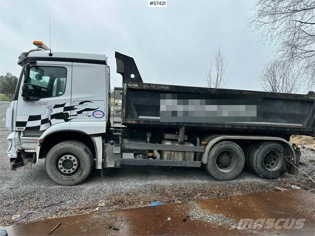 Mercedes-Benz Arocs 덤프 트럭