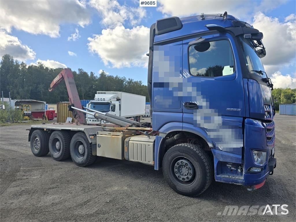 Mercedes-Benz Arocs 훅 리프트 트럭