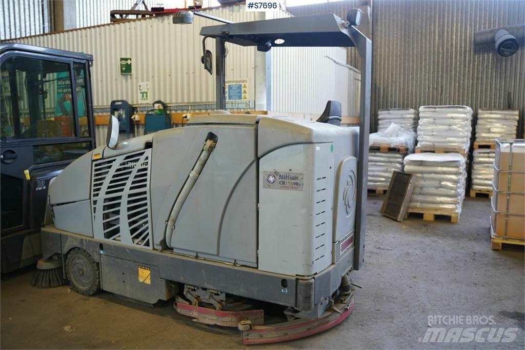 Nilfisk CR1200 청소 트럭