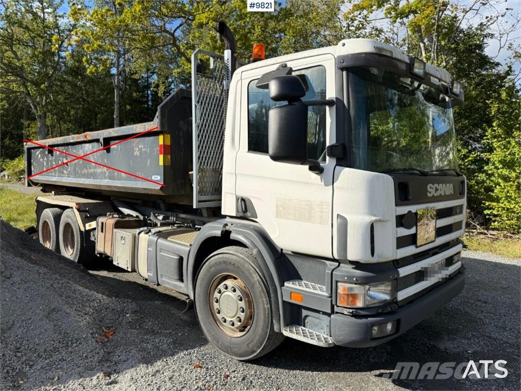 Scania P124GB 훅 리프트 트럭