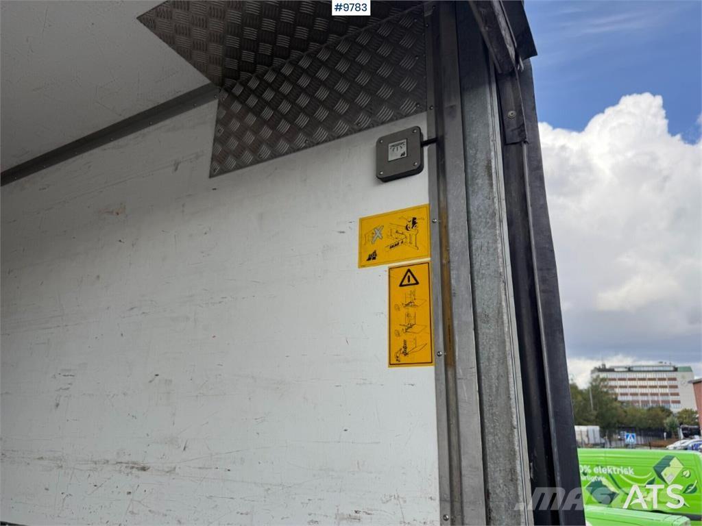 Scania P280B4X2NB 탑차 트럭