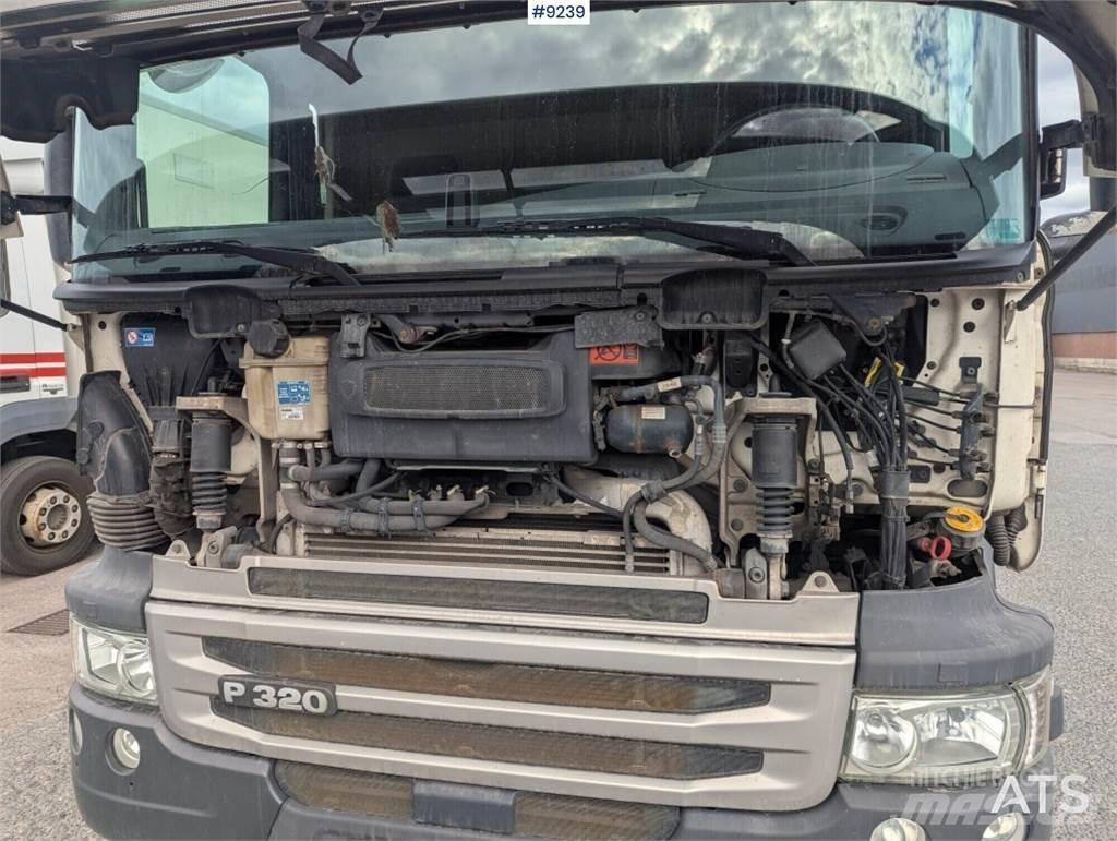 Scania P320 탑차 트럭
