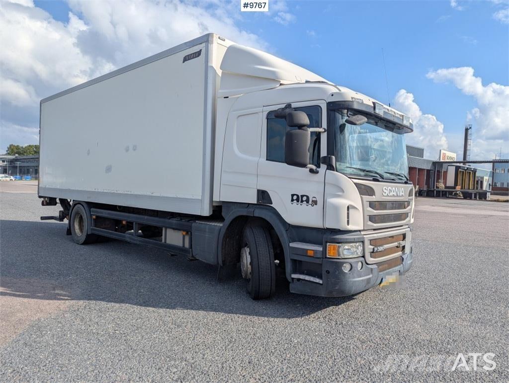 Scania P320 탑차 트럭