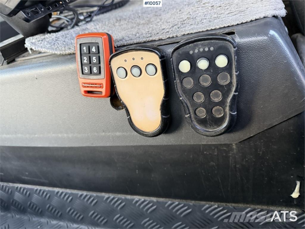 Scania P380 폐기물 수거 트럭