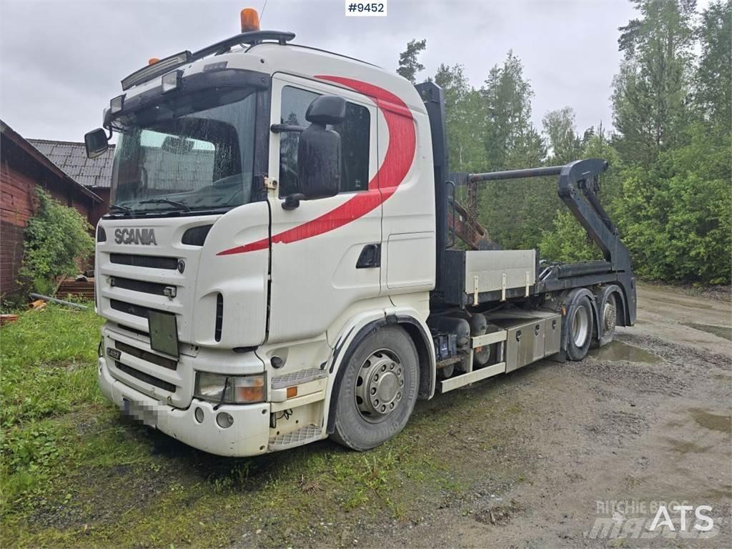 Scania R420 스킵 로더 트럭