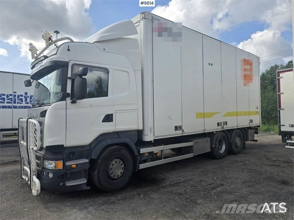 Scania R490 탑차 트럭