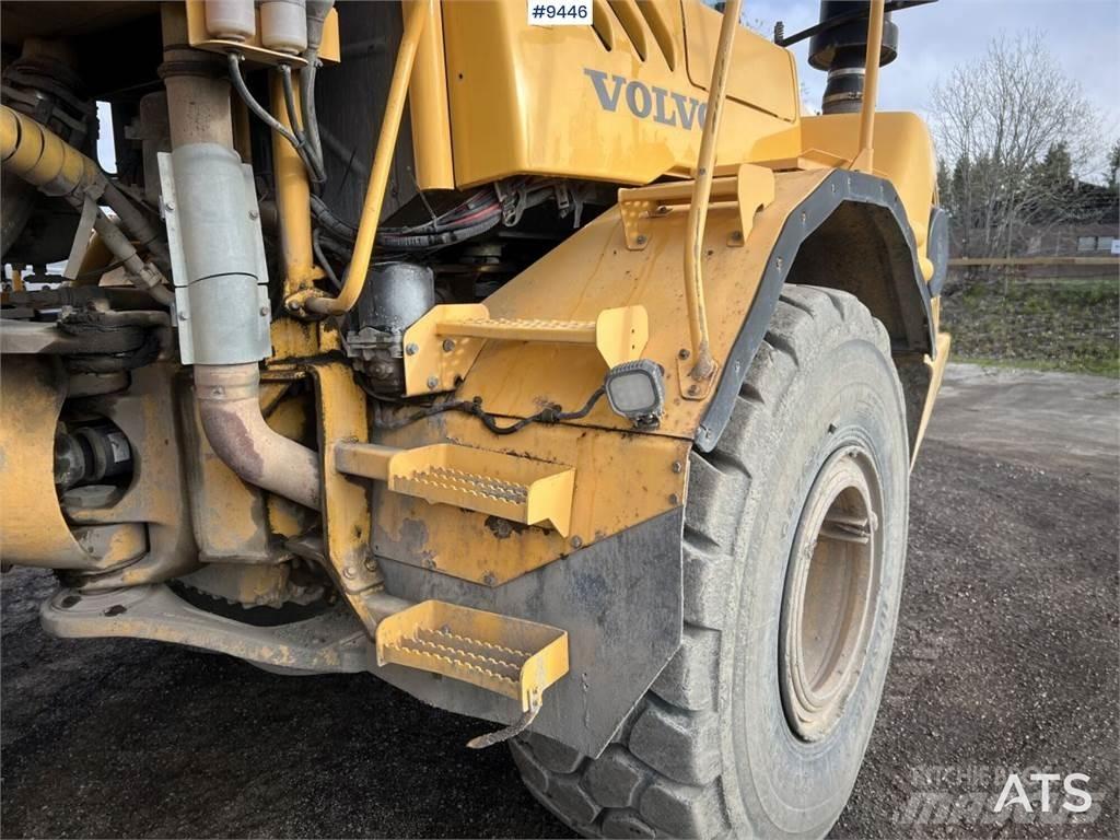 Volvo A25D 연결식 홀러