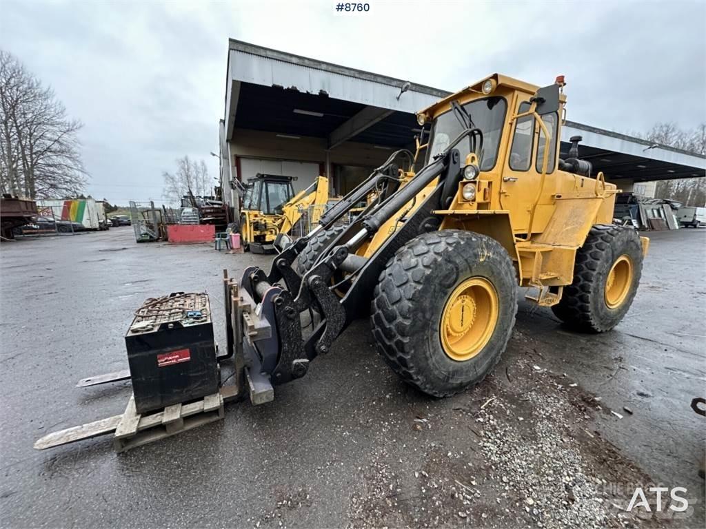 Volvo BM 4400 휠 도저