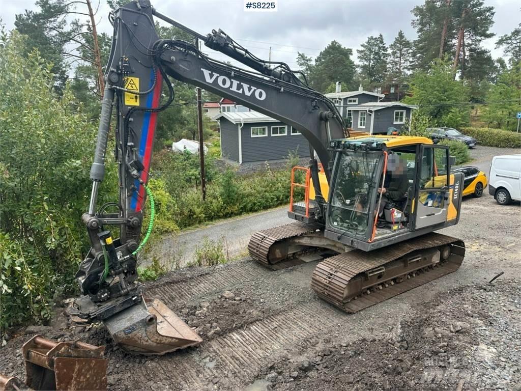 Volvo EC140EL 대형 굴삭기 29톤 이상