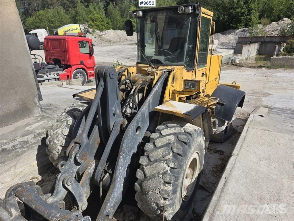 Volvo L120 휠 도저