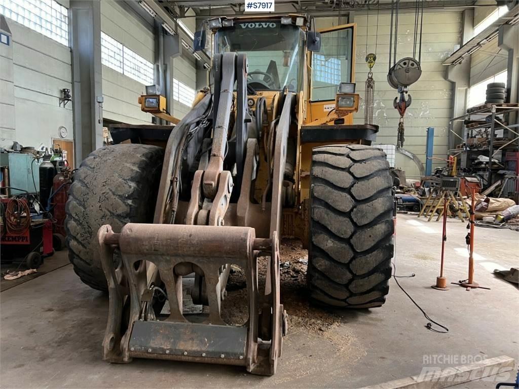 Volvo L220D  휠로우더