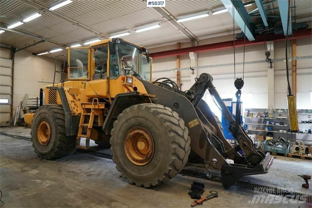 Volvo L220E  휠로우더