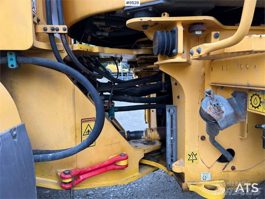 Volvo L60F  휠로우더