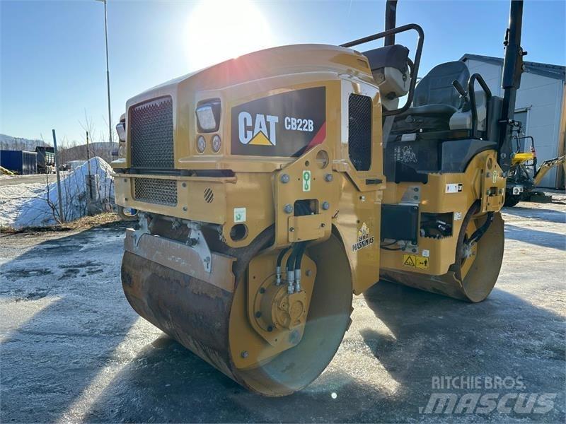 CAT cb22b 진동롤러