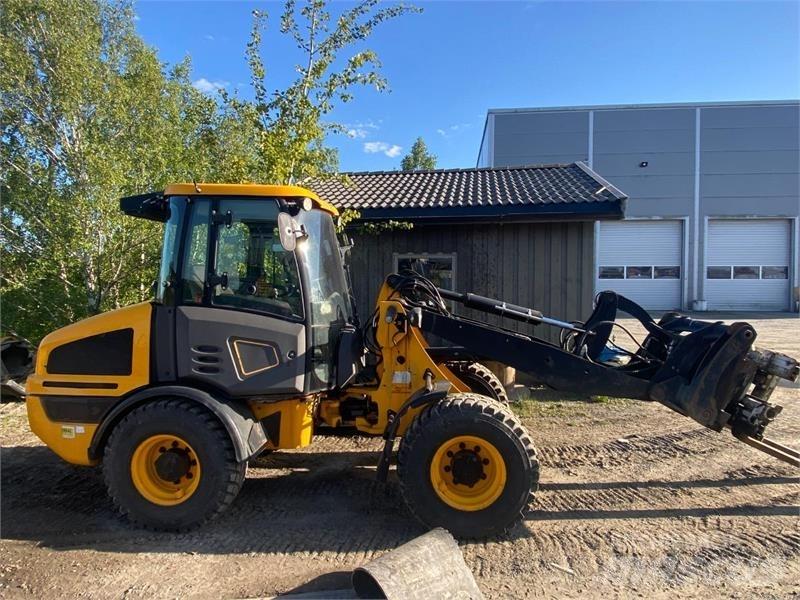 JCB 407  휠로우더