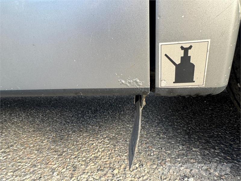 MAN NEOPLAN 코치(장거리 버스)