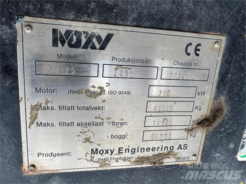 Moxy MT-25 건설현장 덤프트럭