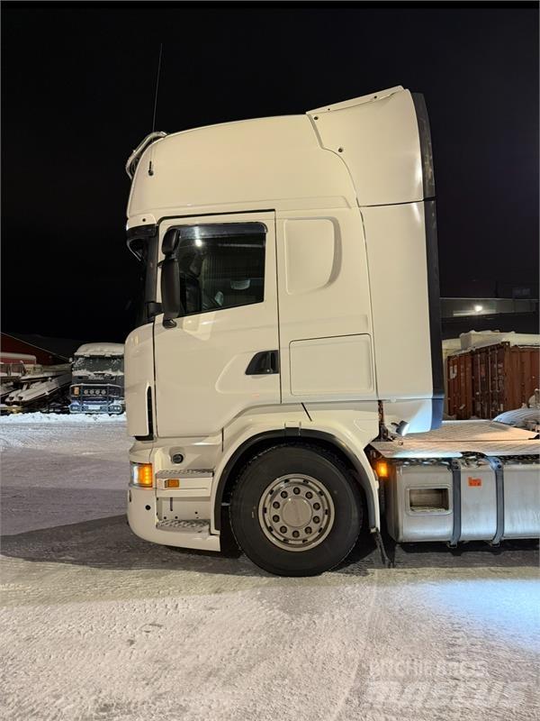 Scania R560 트랙터 유닛