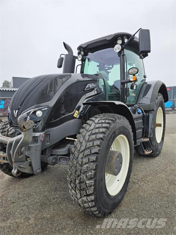 Valtra S374 트랙터